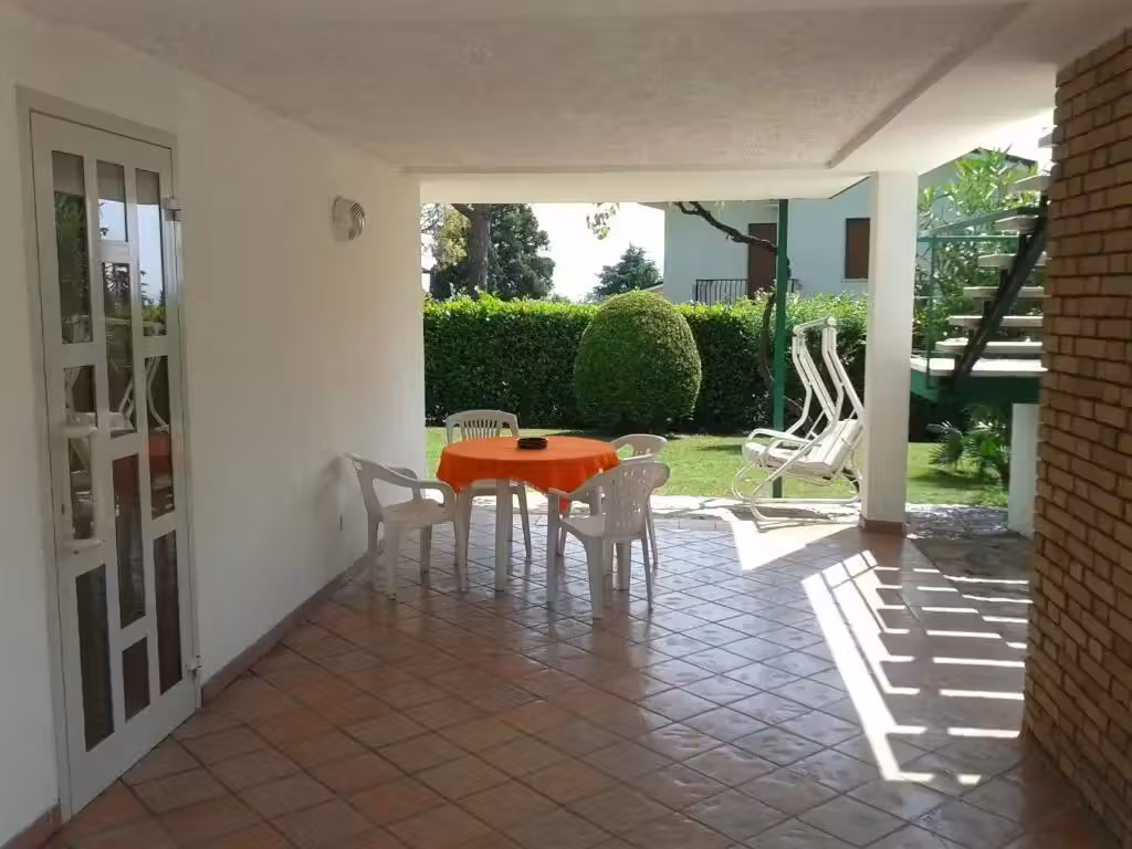 image url